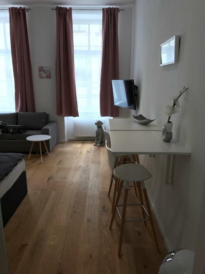 New Apartment City Center Wenen Buitenkant foto